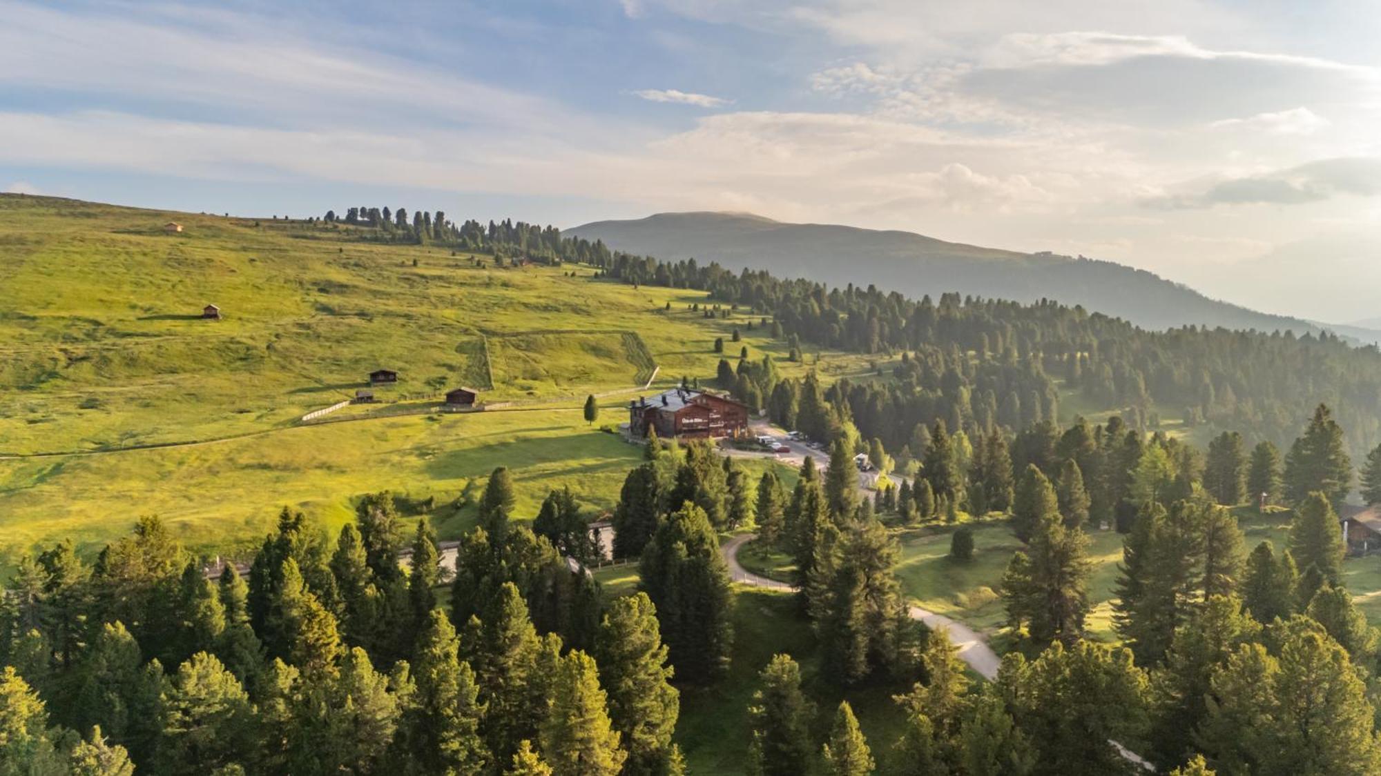 Uetia De Boerz Hotel San Martino in Badia Eksteriør billede
